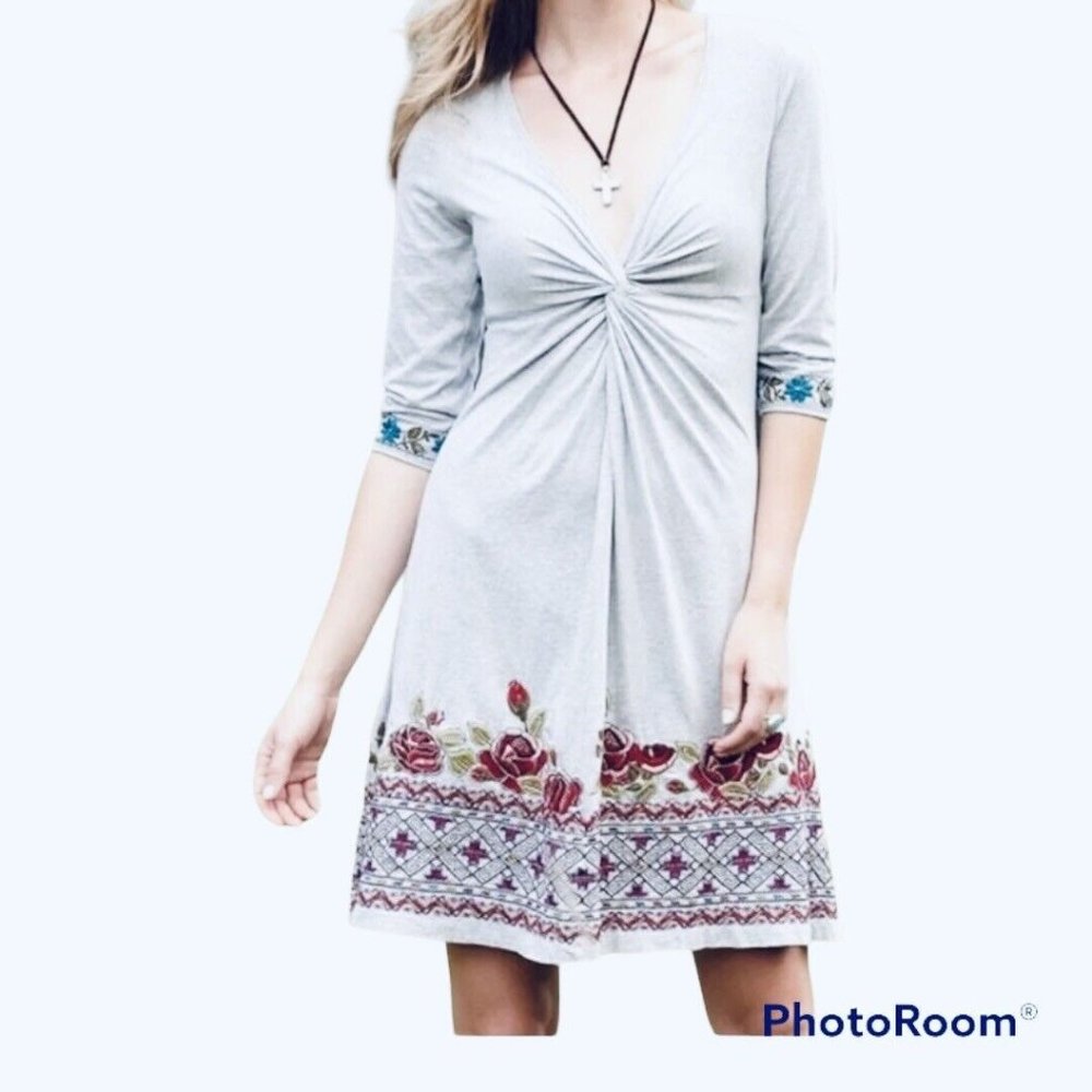 Johnny Was Twist Front Rose Floral Embroidered White Dress Size S  NWOT - Picture 2 of 8